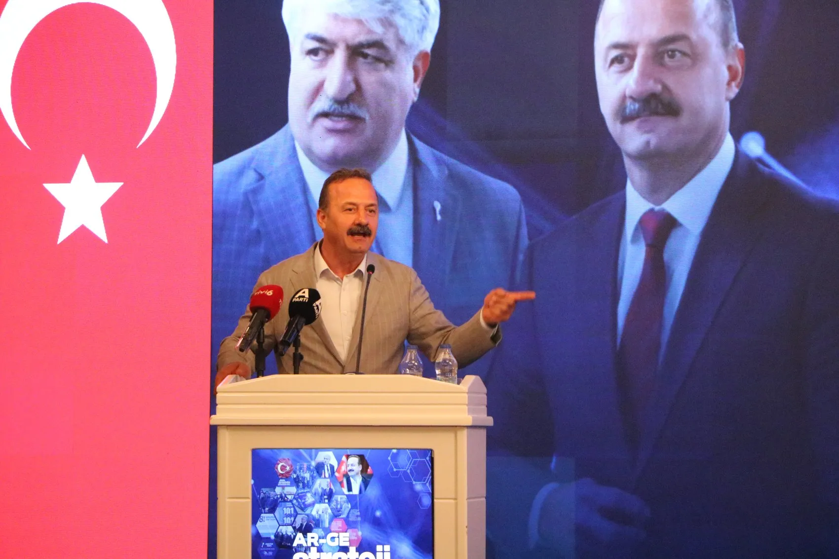 Ağıralioğlu'ndan CHP'ye sert anayasa çıkışı