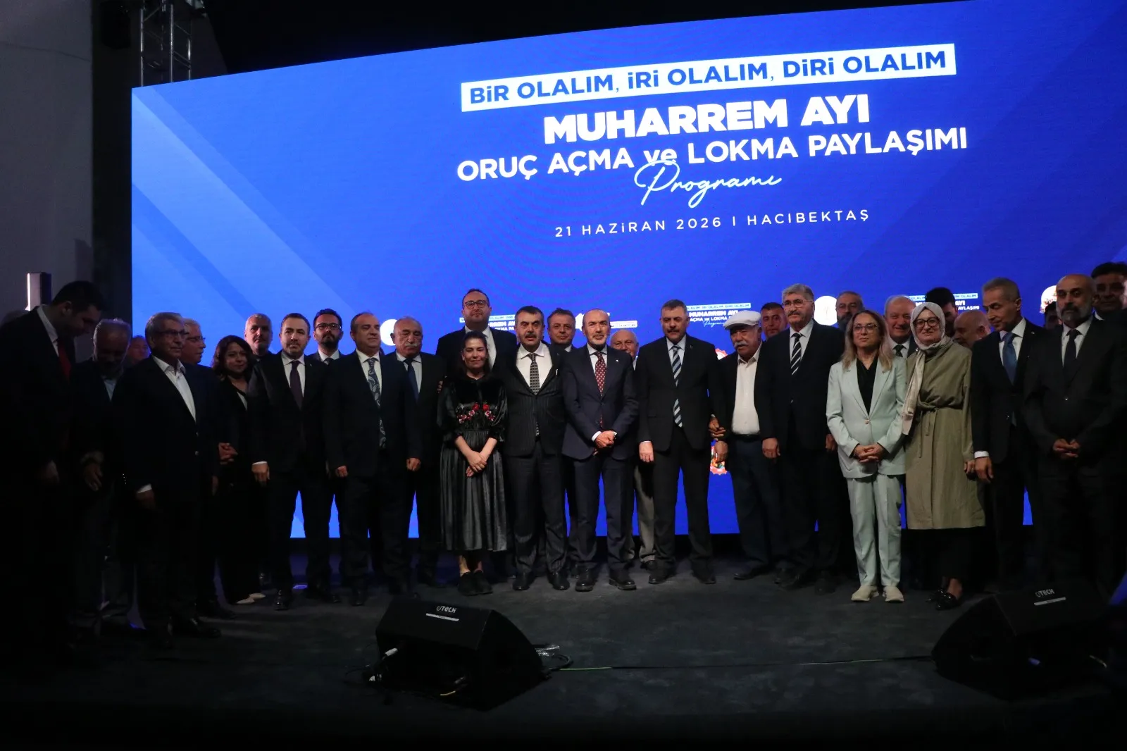 Bakan Çiftçi Nevşehir’de Muharrem lokmasını paylaştı