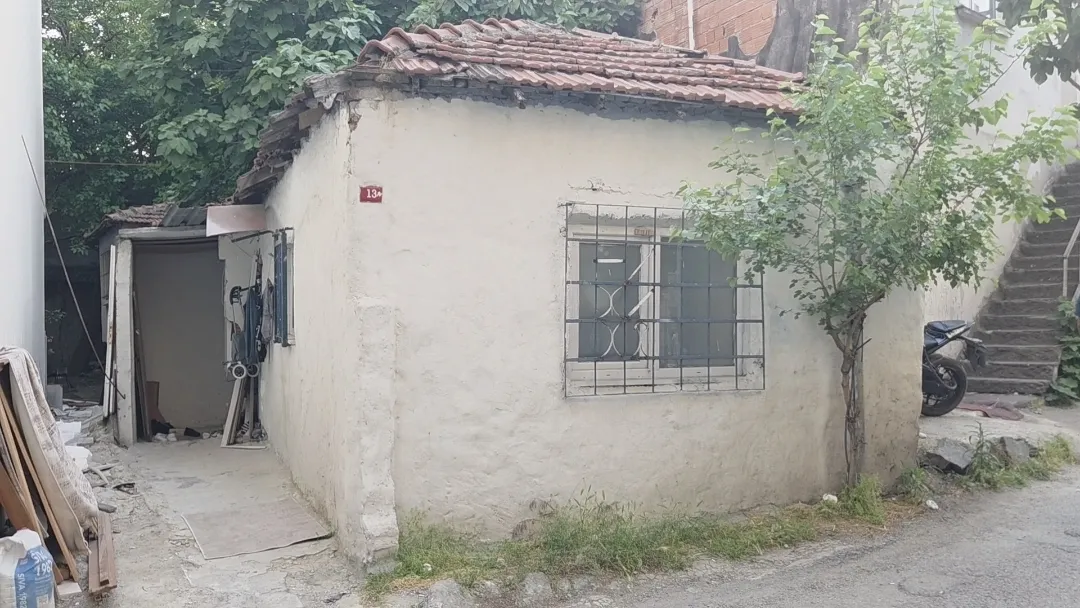 Bahçelievler'de bir çocuk çöp kamyonunun altında kalarak can verdi