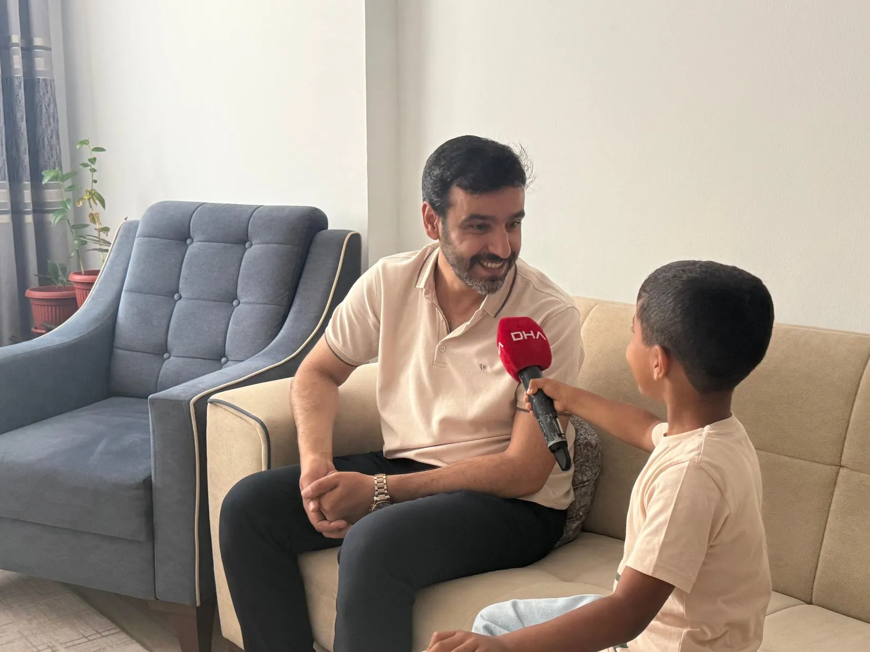 Koruyucu aile olan çiftin hayatı Mehmet Emin ile değişti