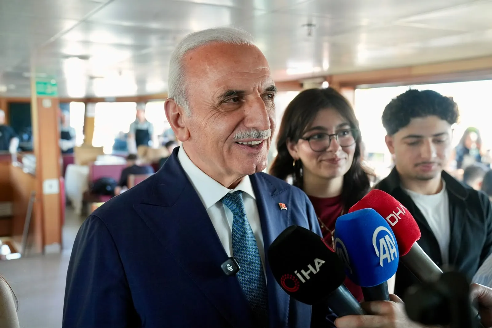 Ümraniyeli öğrencilere sınav öncesi Boğaz’da moral turu