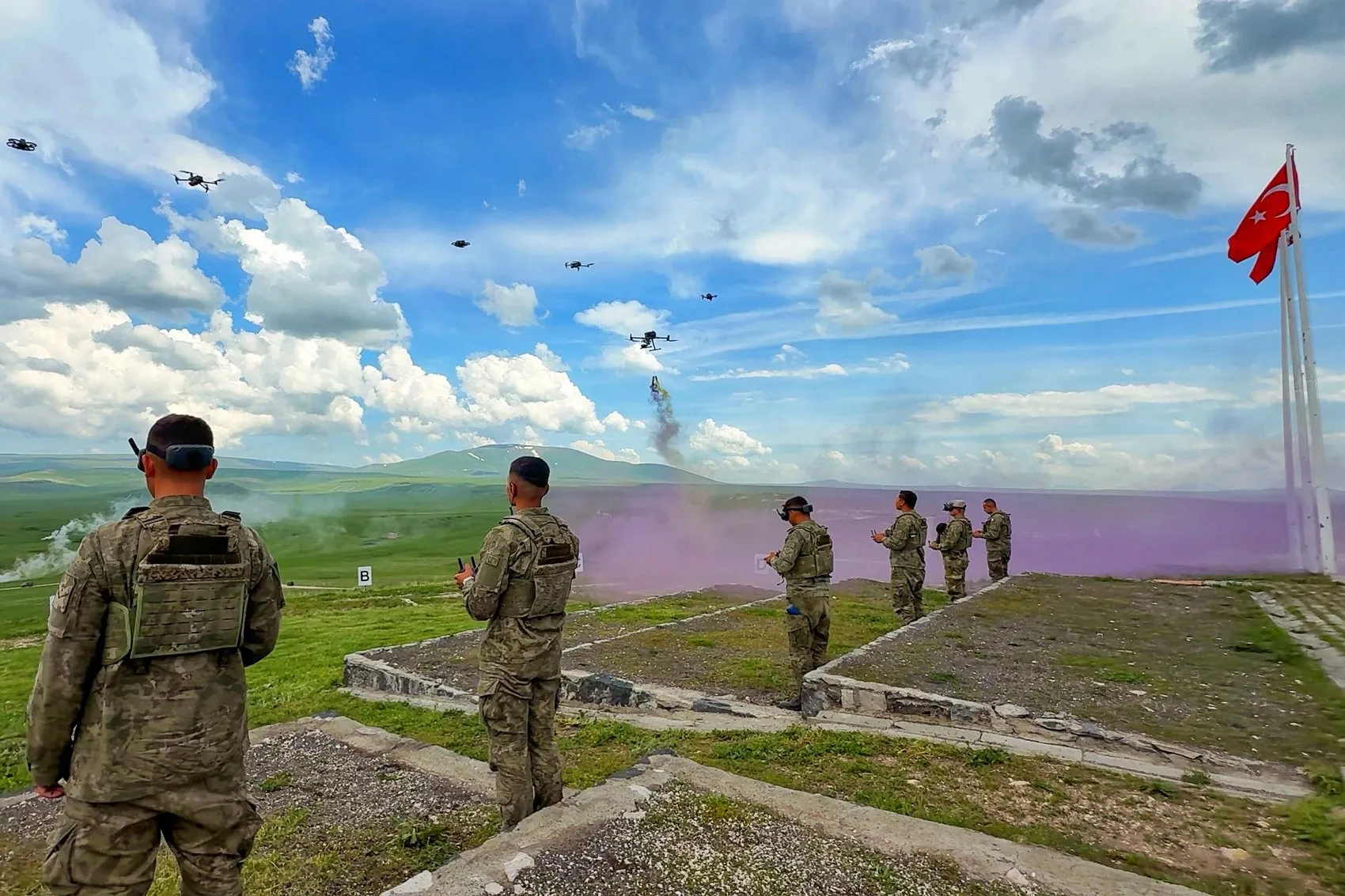 Kars’ta TSK’dan eş zamanlı iki büyük tatbikat