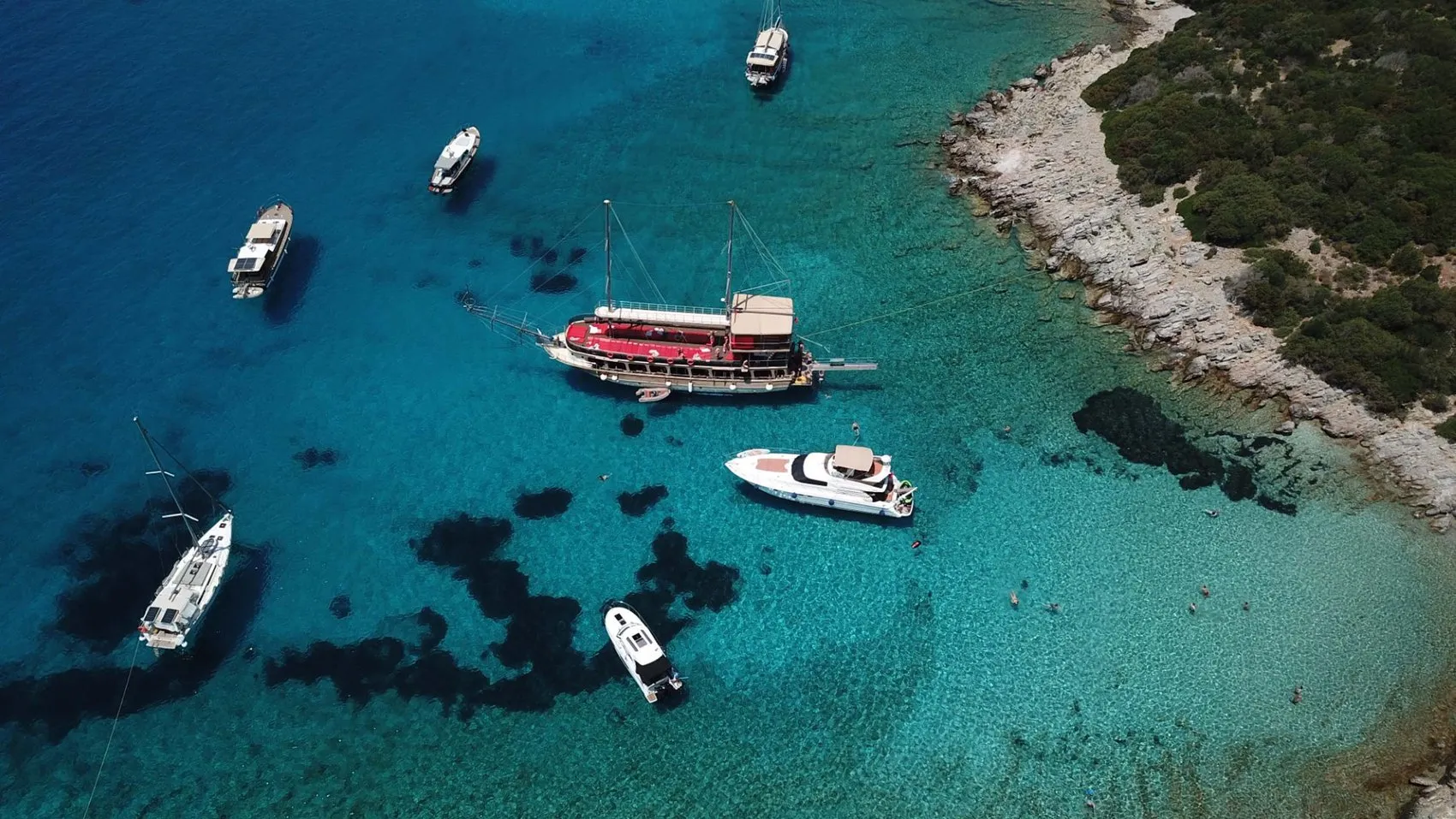 Bodrum koylarında tekne turizmi hareketlendi