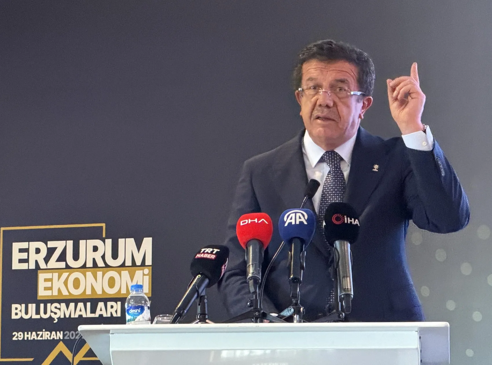 Nihat Zeybekci terörün Türkiye ekonomisine faturasını açıkladı