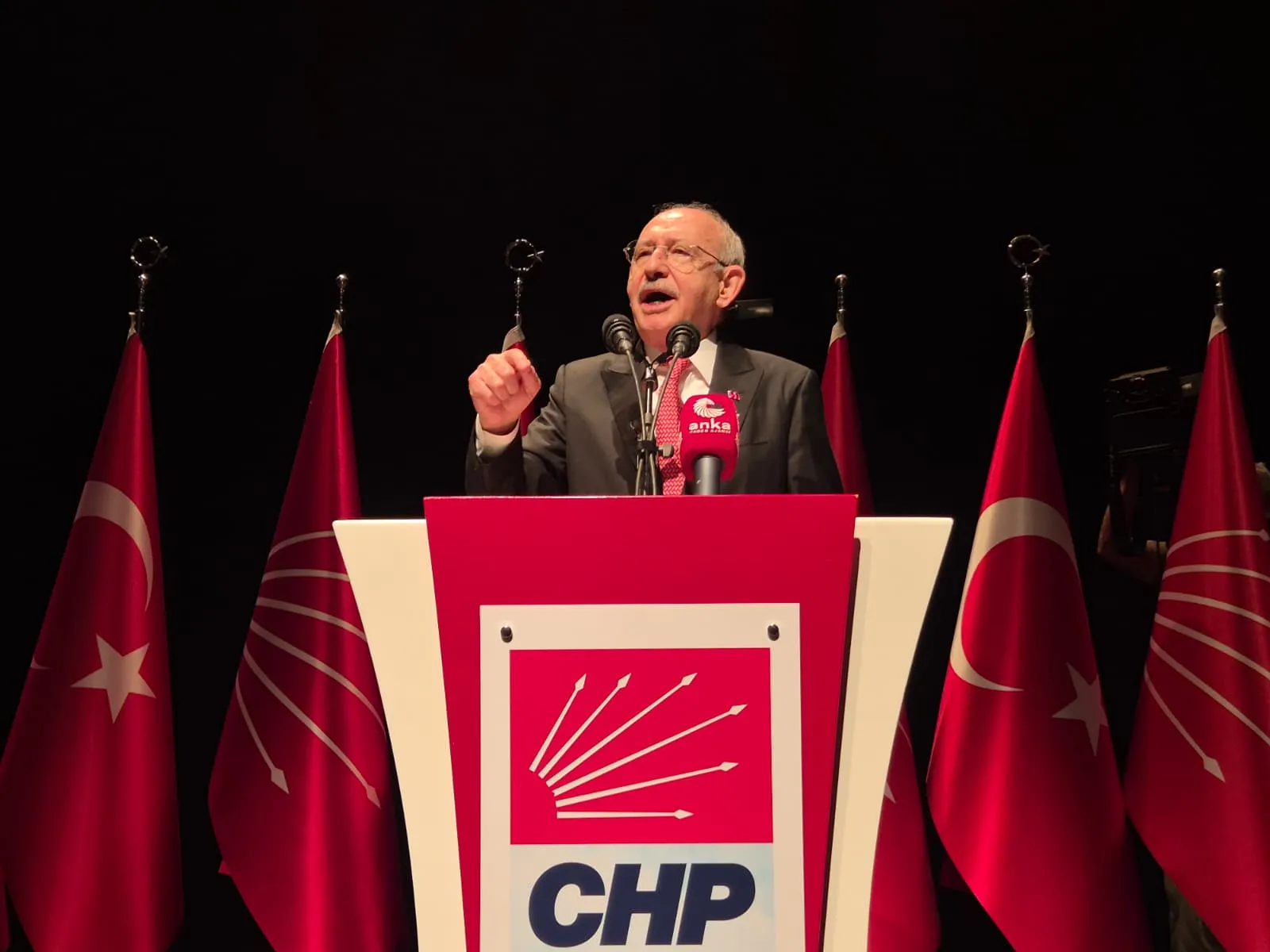 Kılıçdaroğlu'ndan değişim mesajı Kurultayı toplayacağız