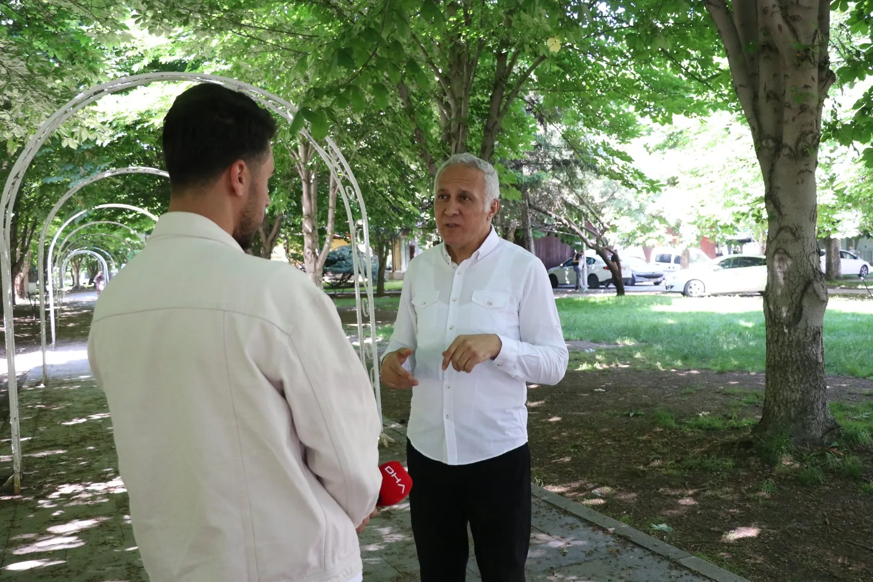 Özel hastanelerdeki yüksek fark ücretleri vatandaşın belini büktü