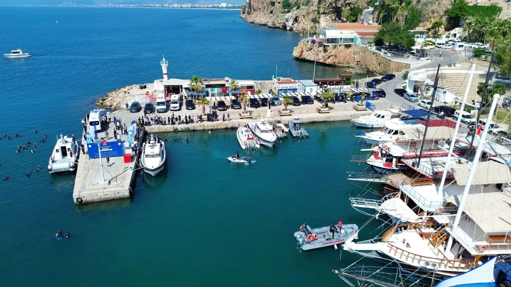 Antalya plajlarında sigara dönemi bitiyor