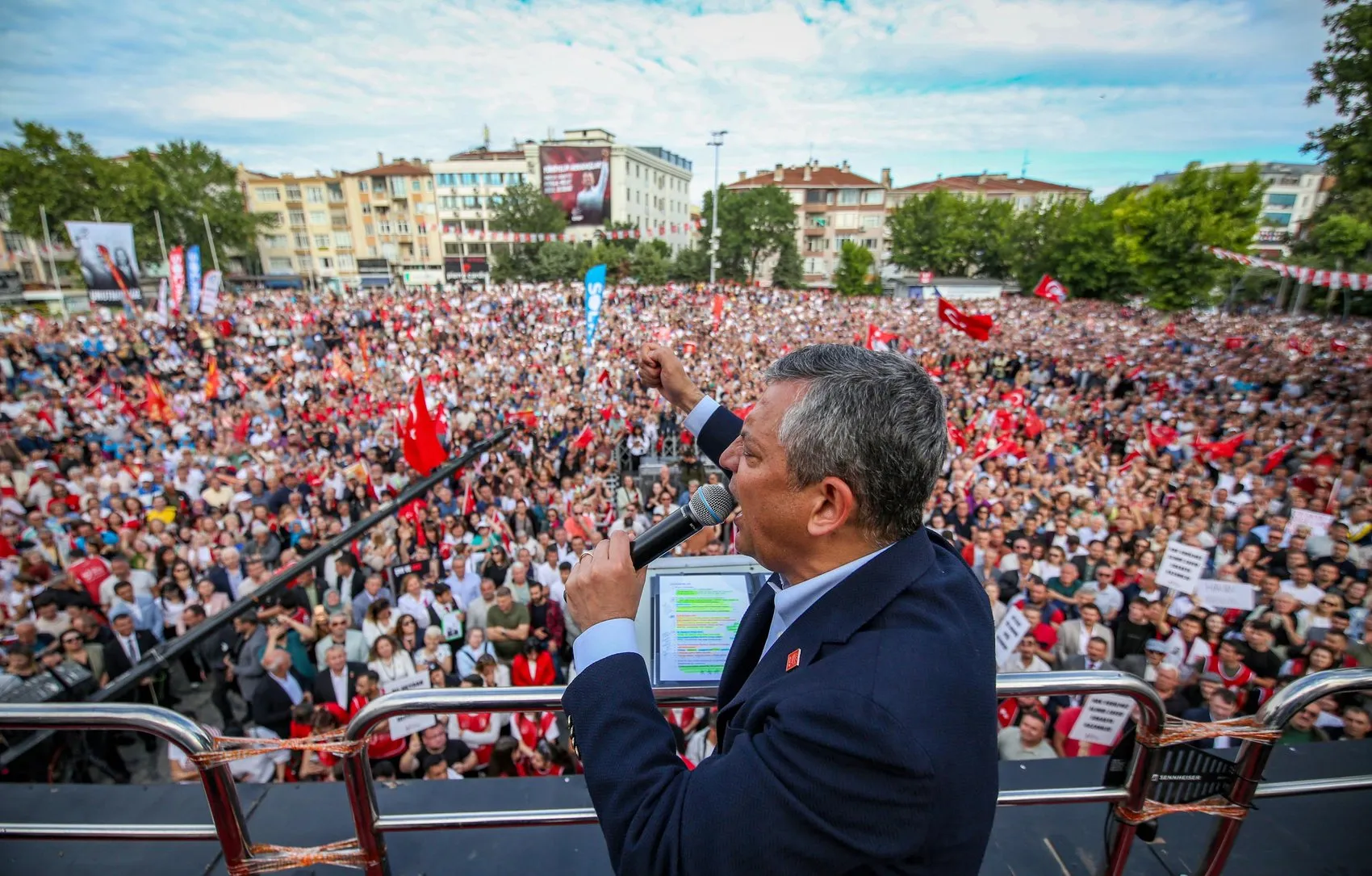 Özgür Özel erken seçim restini yineledi