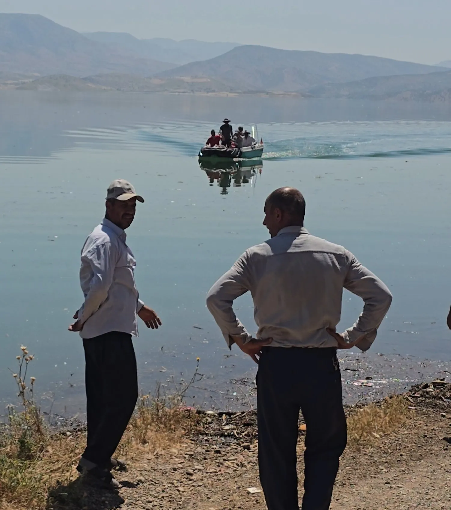 Siirt'te zamana karşı yarışan ekipler hastayı tekneyle kurtardı