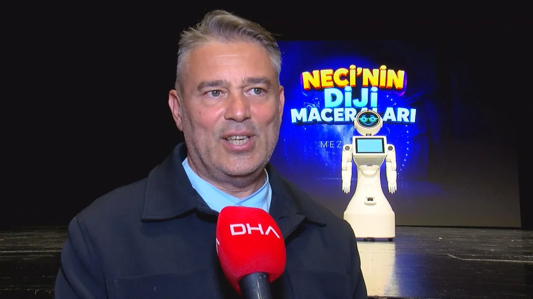 Türkiye'nin ilk çocuk robot tiyatrosu sahnelerle tanışıyor