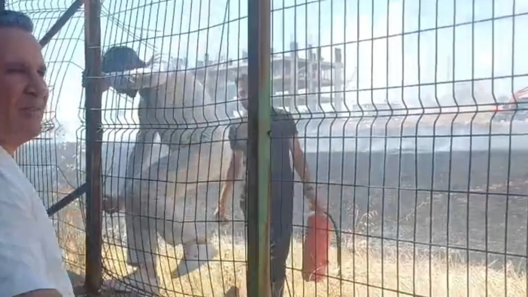 Şanlıurfa tarlalarında anız yangını alarmı