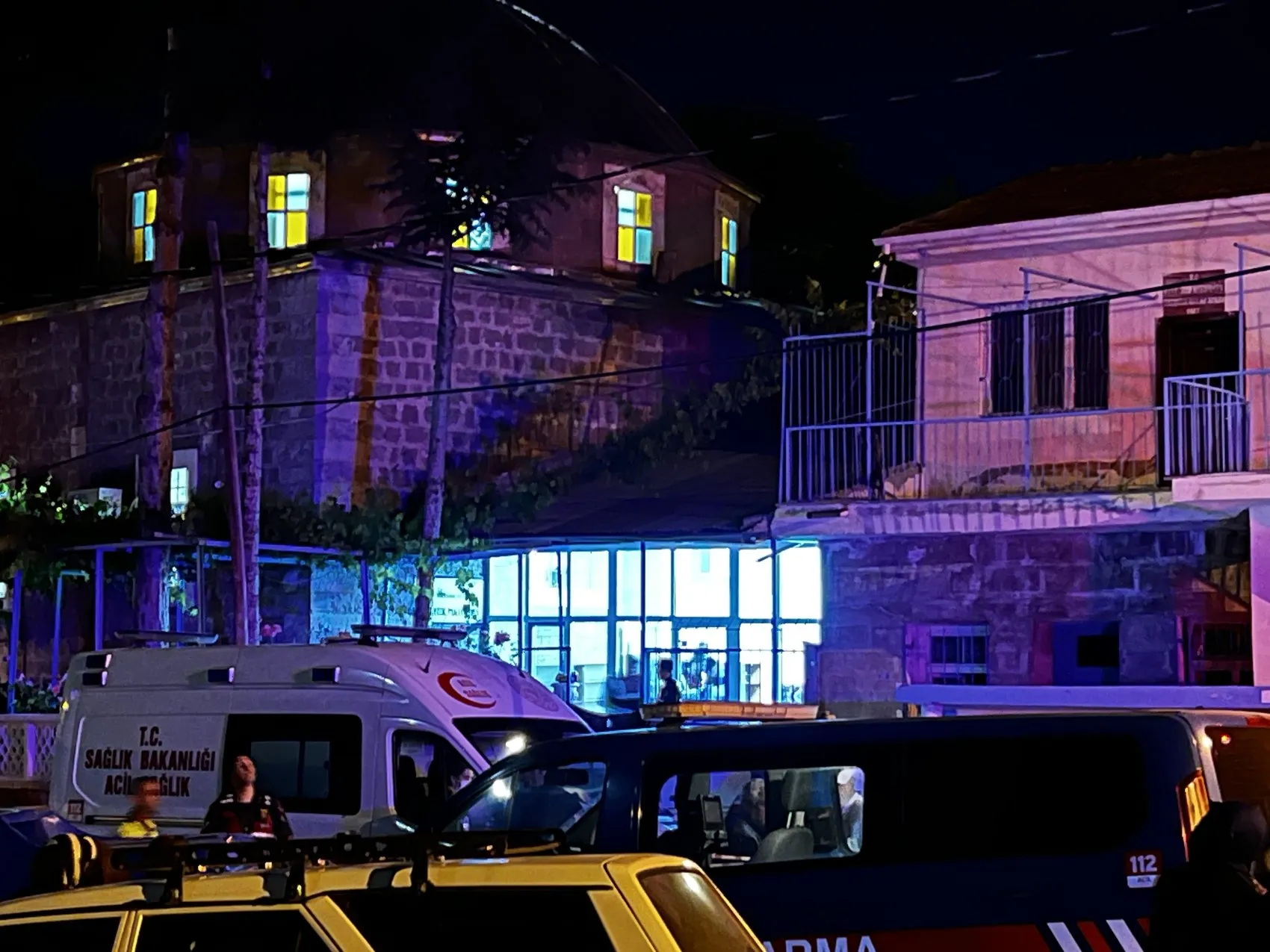 Kayseri'de cami içinde kanlı tartışma iki can aldı