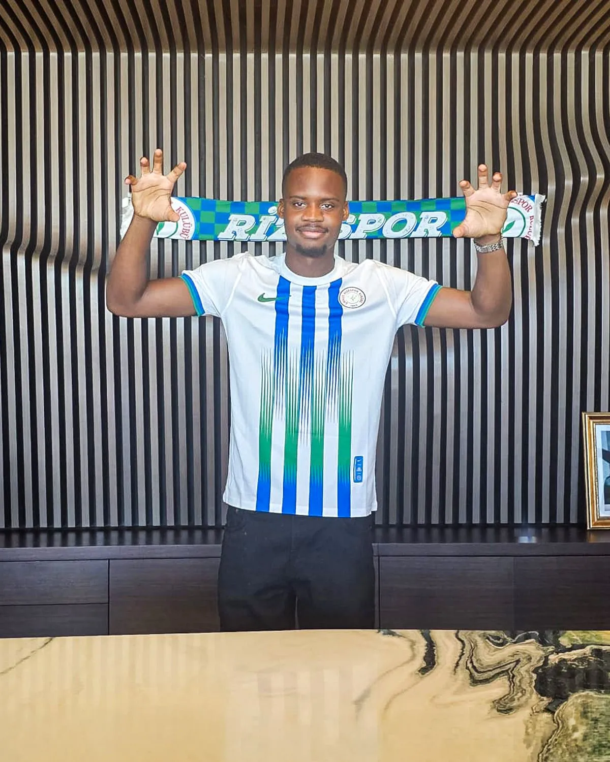 Çaykur Rizespor savunma hattını Fransa’dan gelen iki gençle güçlendirdi