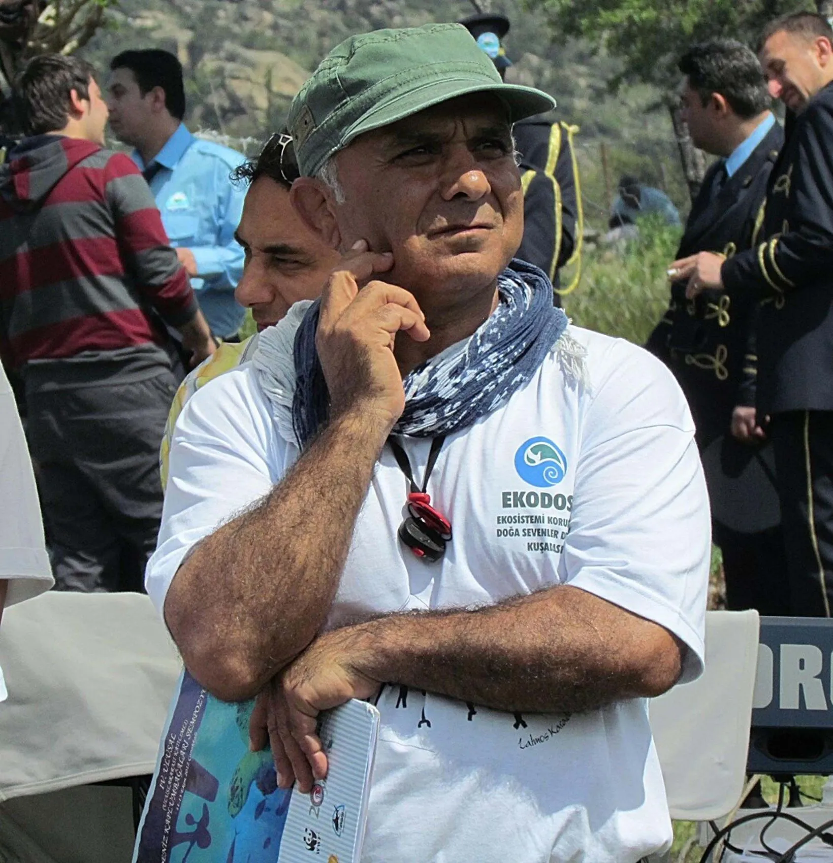Pamucak sahilinde caretta caretta yuvaları araç baskısı altında