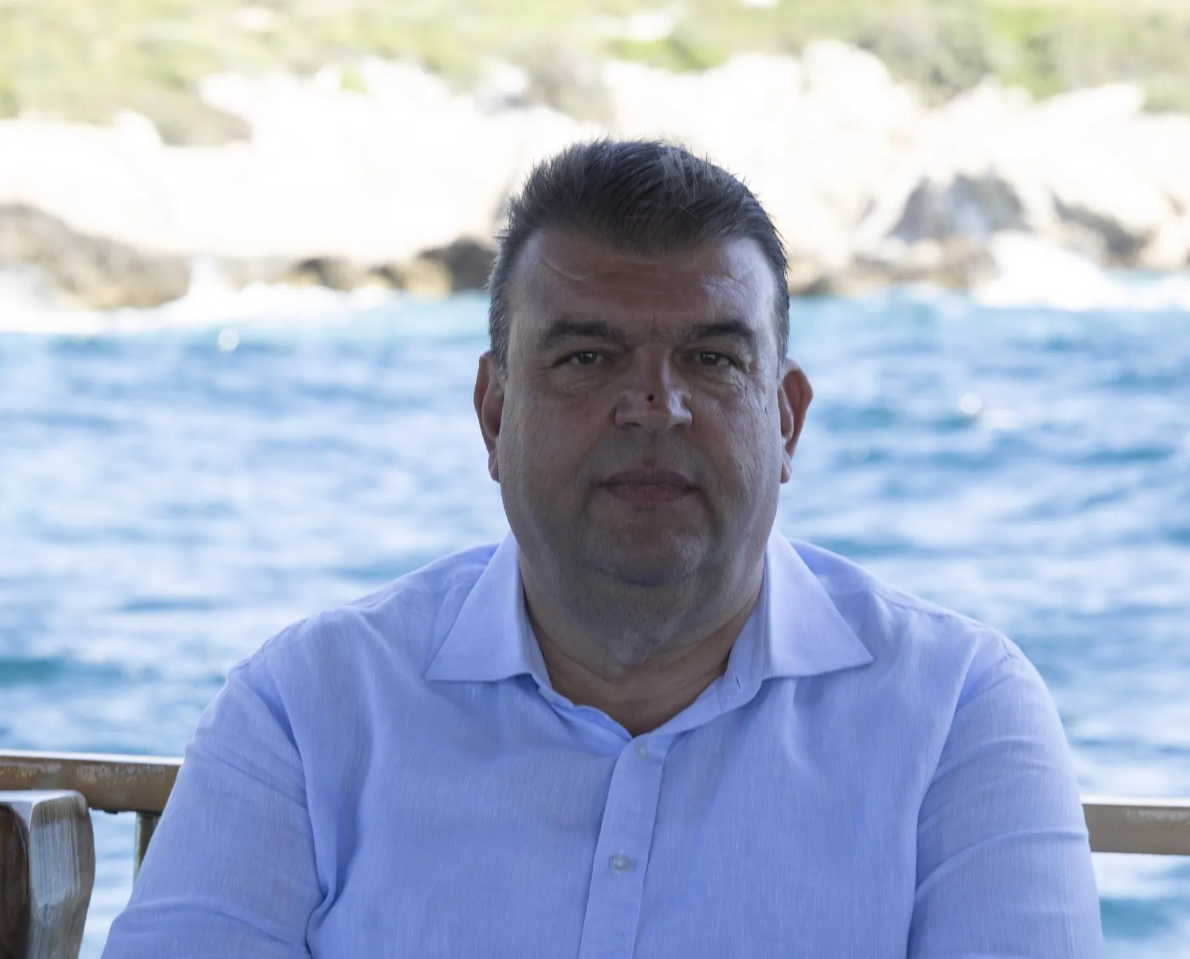 İzmir belediyelerine rüşvet operasyonu İki başkan gözaltında