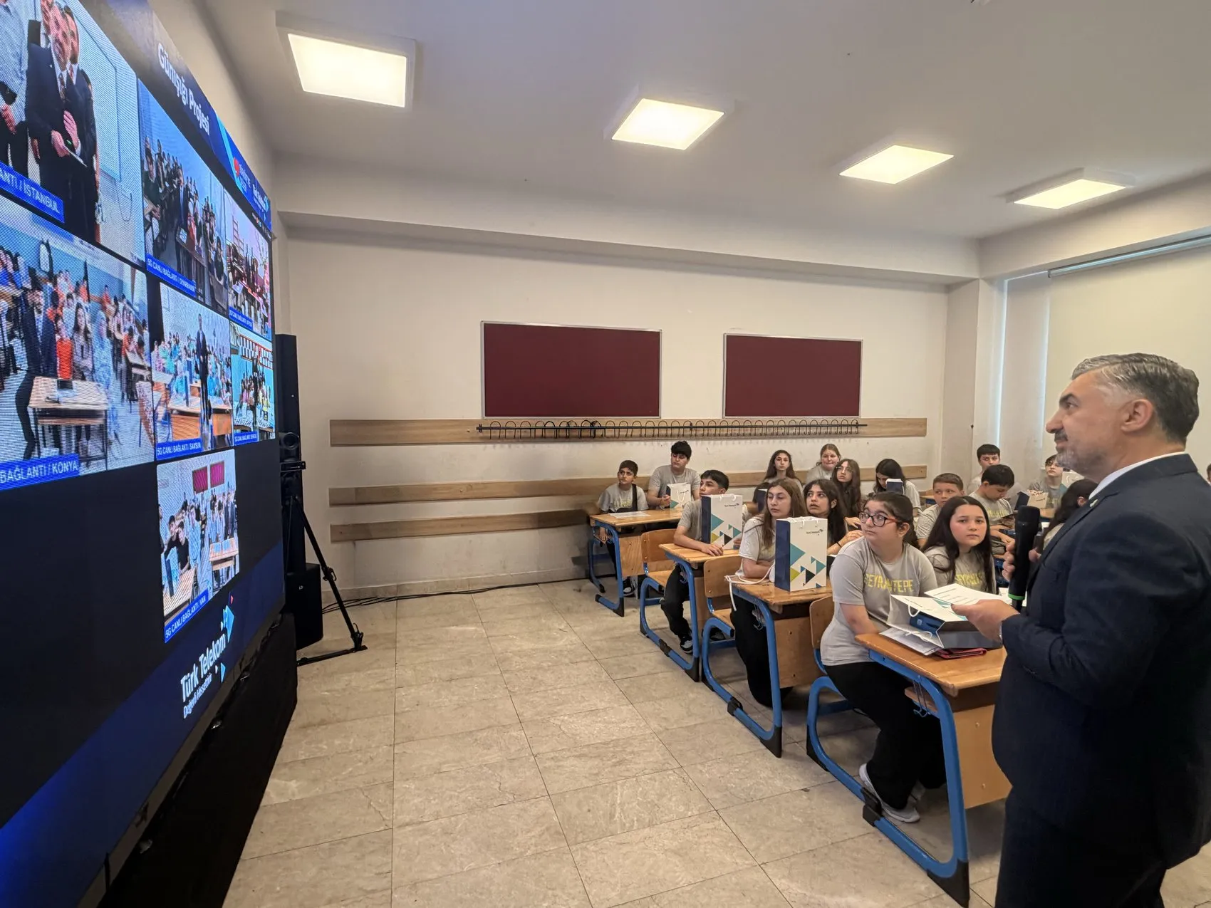 5G teknolojisi Türkiye’nin dört bir yanındaki öğrencileri karne gününde buluşturdu