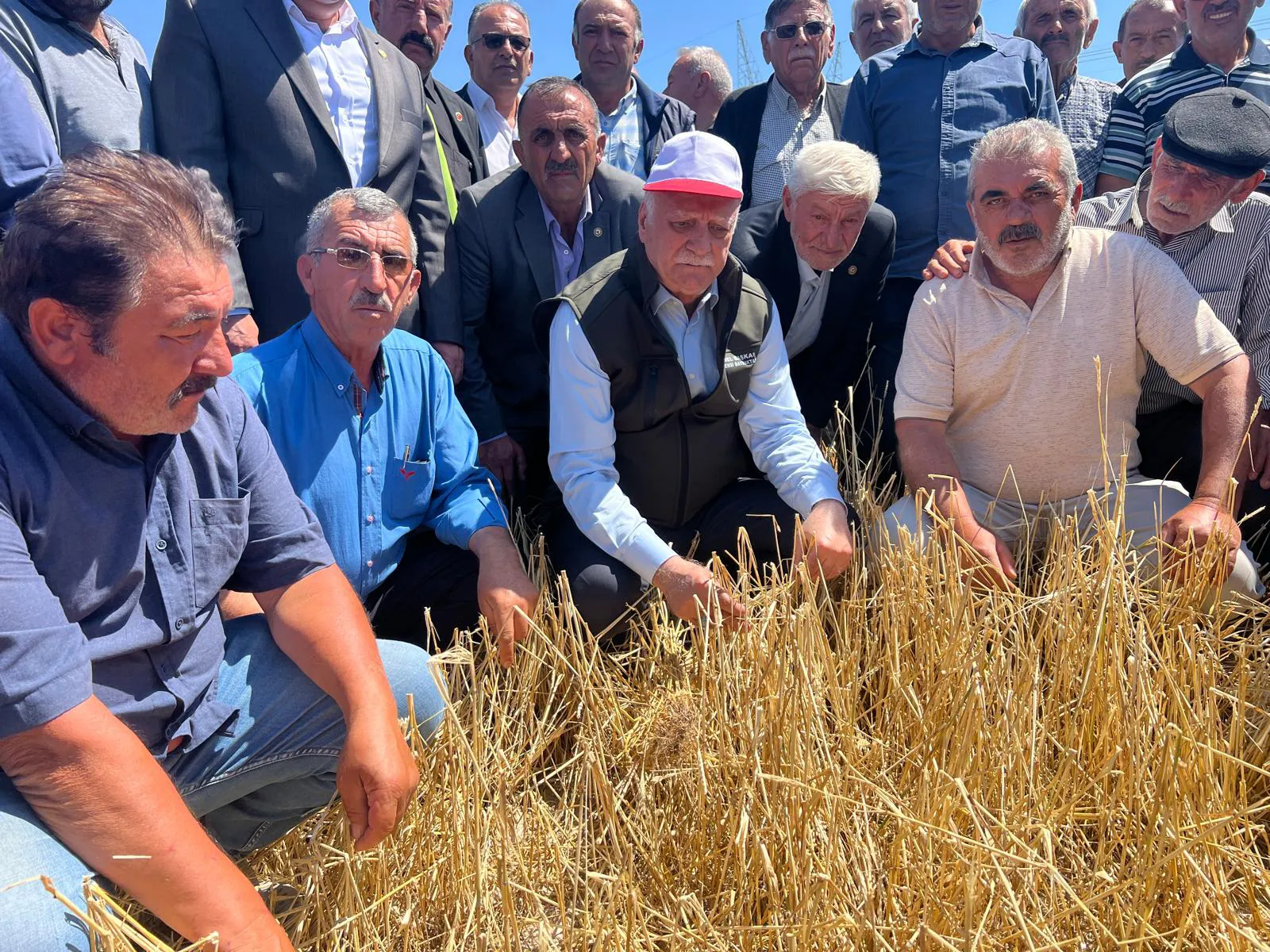 Çiftçi tarlayı terk ederse gıda krizi kaçınılmaz olur