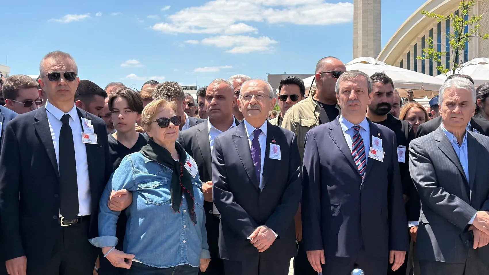 Kılıçdaroğlu acılı vekili yalnız bırakmadı