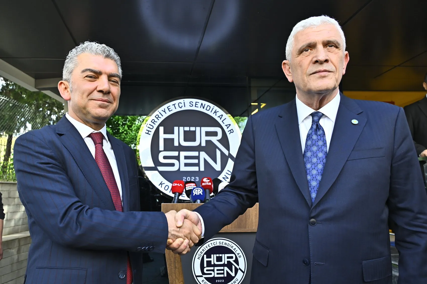 Dervişoğlu Siyasetin Kendi Dertlerine Gömülmesine Tepki Gösterdi
