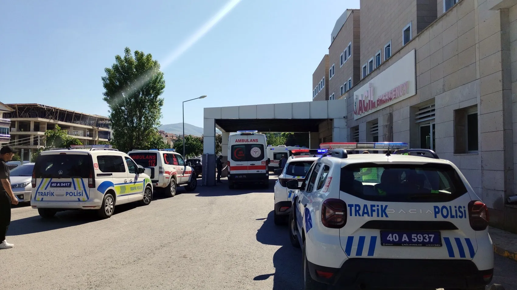 Kırşehir yolunda işçi servisleri çarpıştı 17 yaralı