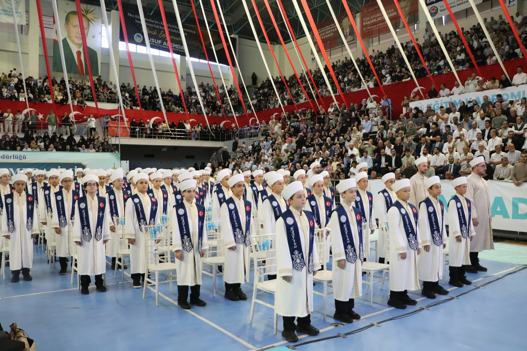 Sakarya’da hafızlık heyecanı 133 öğrenci icazetini aldı