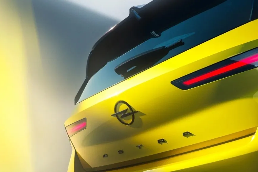 Opel geleceğini açıkladı: Astra ve Corsa tamamen yenileniyor