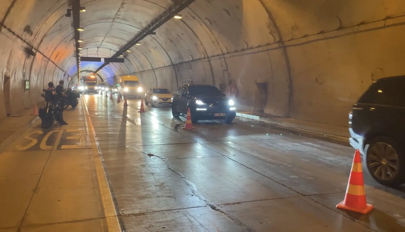 Bomonti Tüneli’nde yağ dehşeti Üç kişi hastanelik oldu