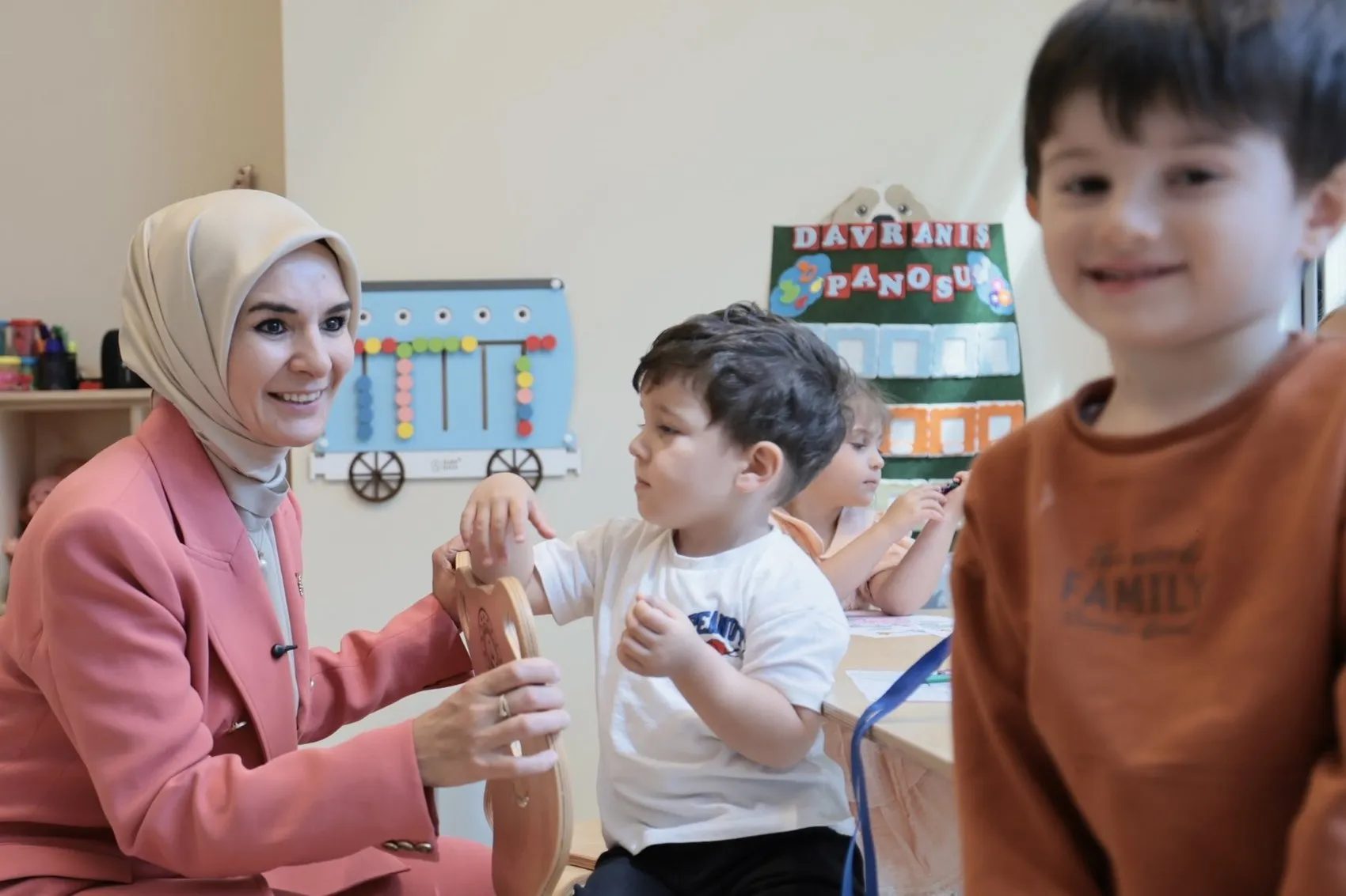 Bakanlıktaki çalışan ebeveynlere kreş desteği başladı