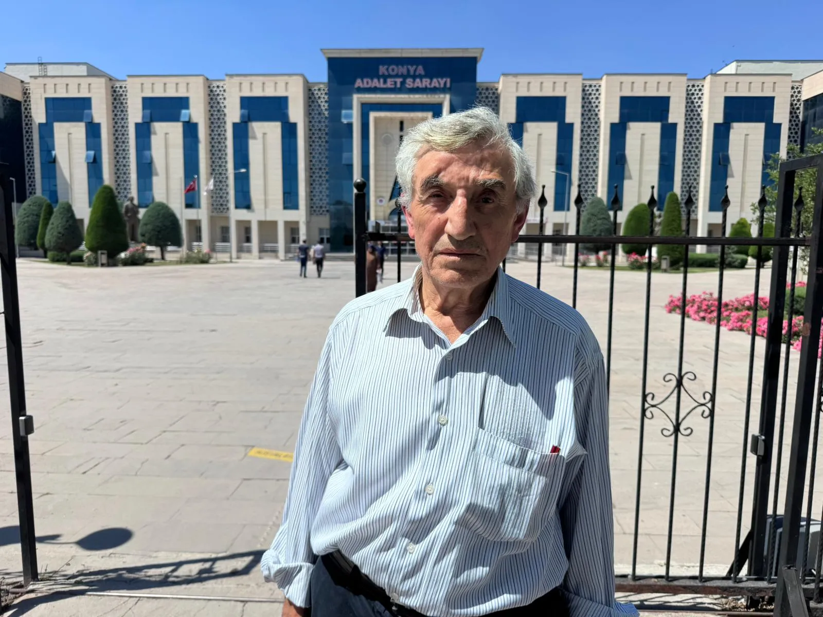Emekli öğretmeni 100 milyon lira dolandıran çete davasında yeni karar