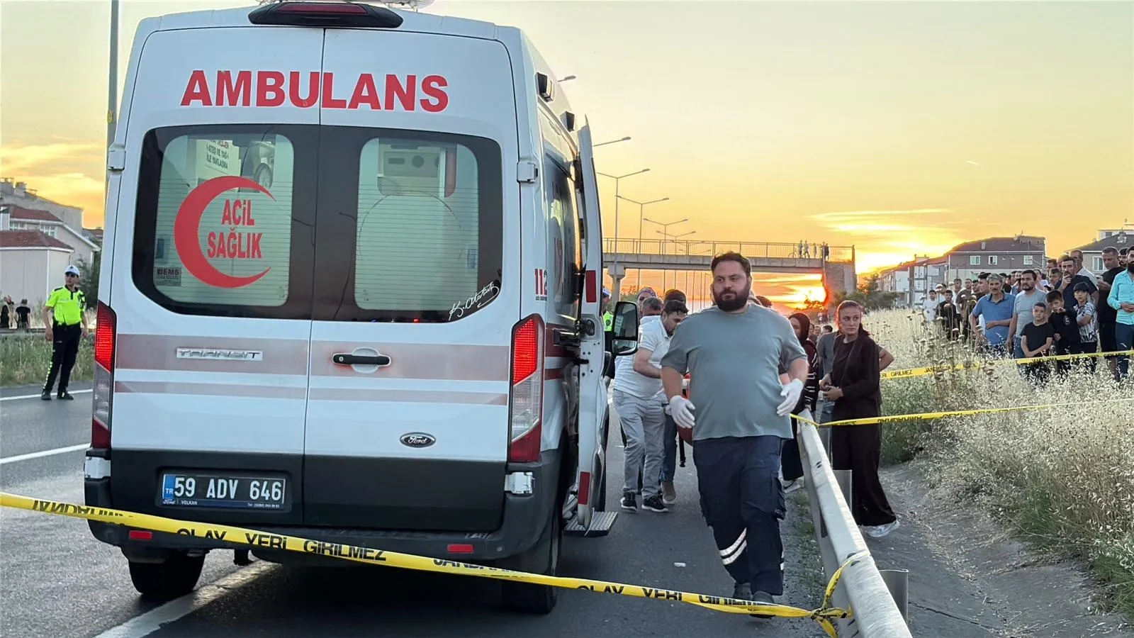 Çorlu yolunda 15 yaşındaki Rabia otomobilin çarpması sonucu hayatını kaybetti