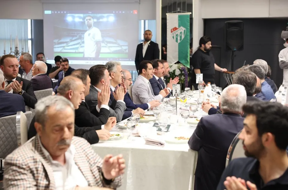 Bursaspor 63 yaşında taraftarıyla buluştu
