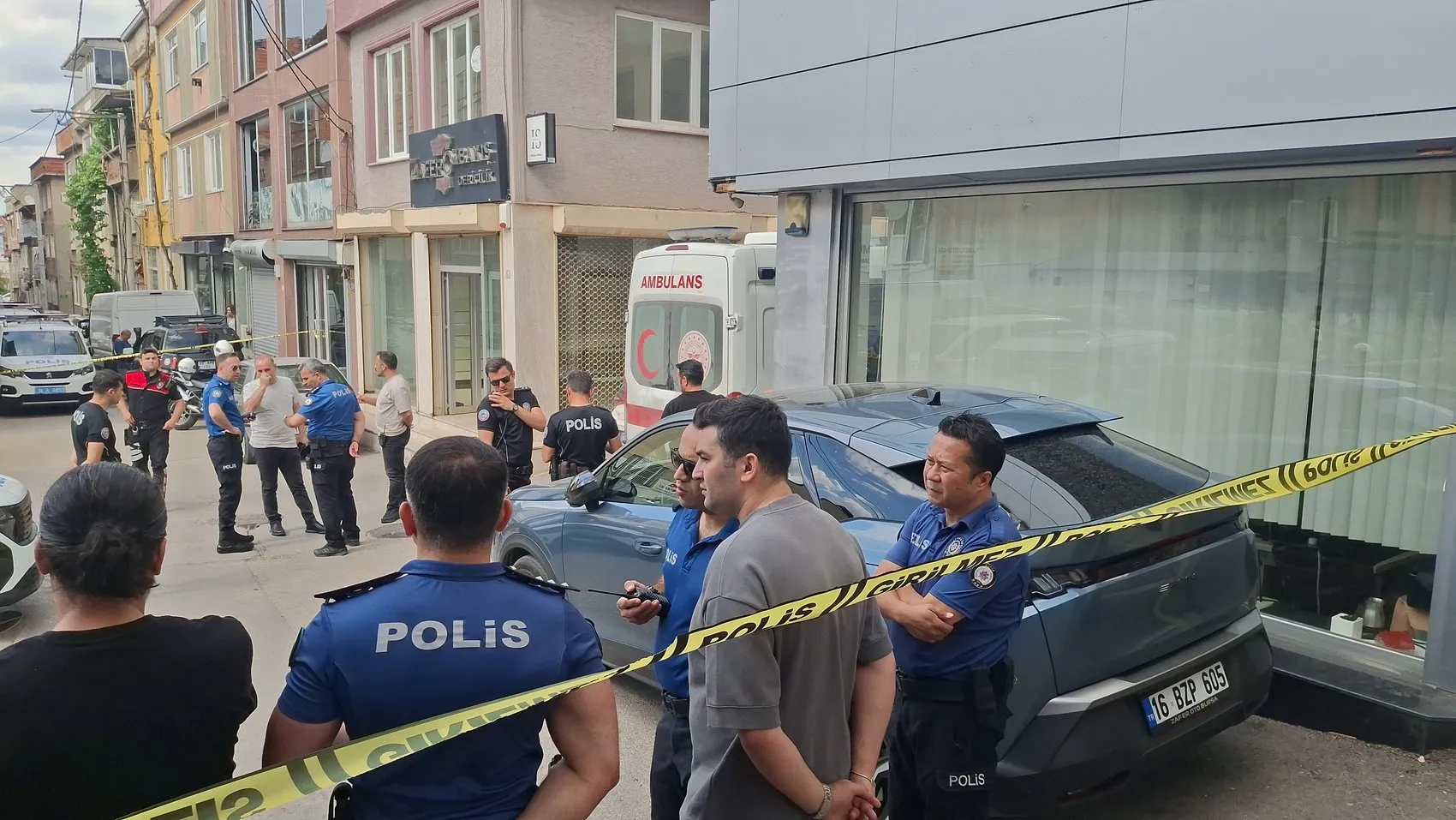 Bursa'da dükkan buluşması kanlı bitti
