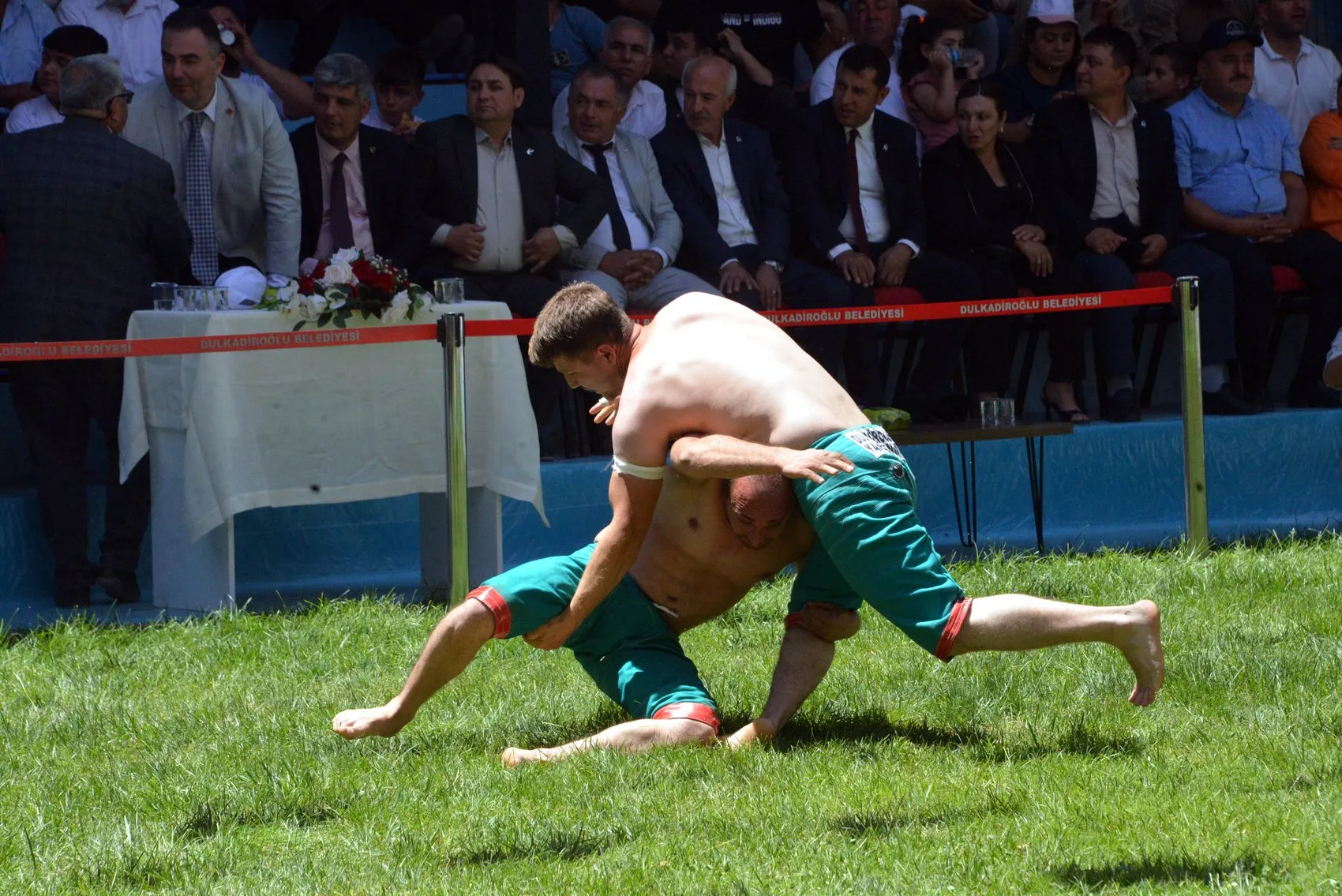 Kahramanmaraş'taki güreş festivalinde isim tartışması büyüdü