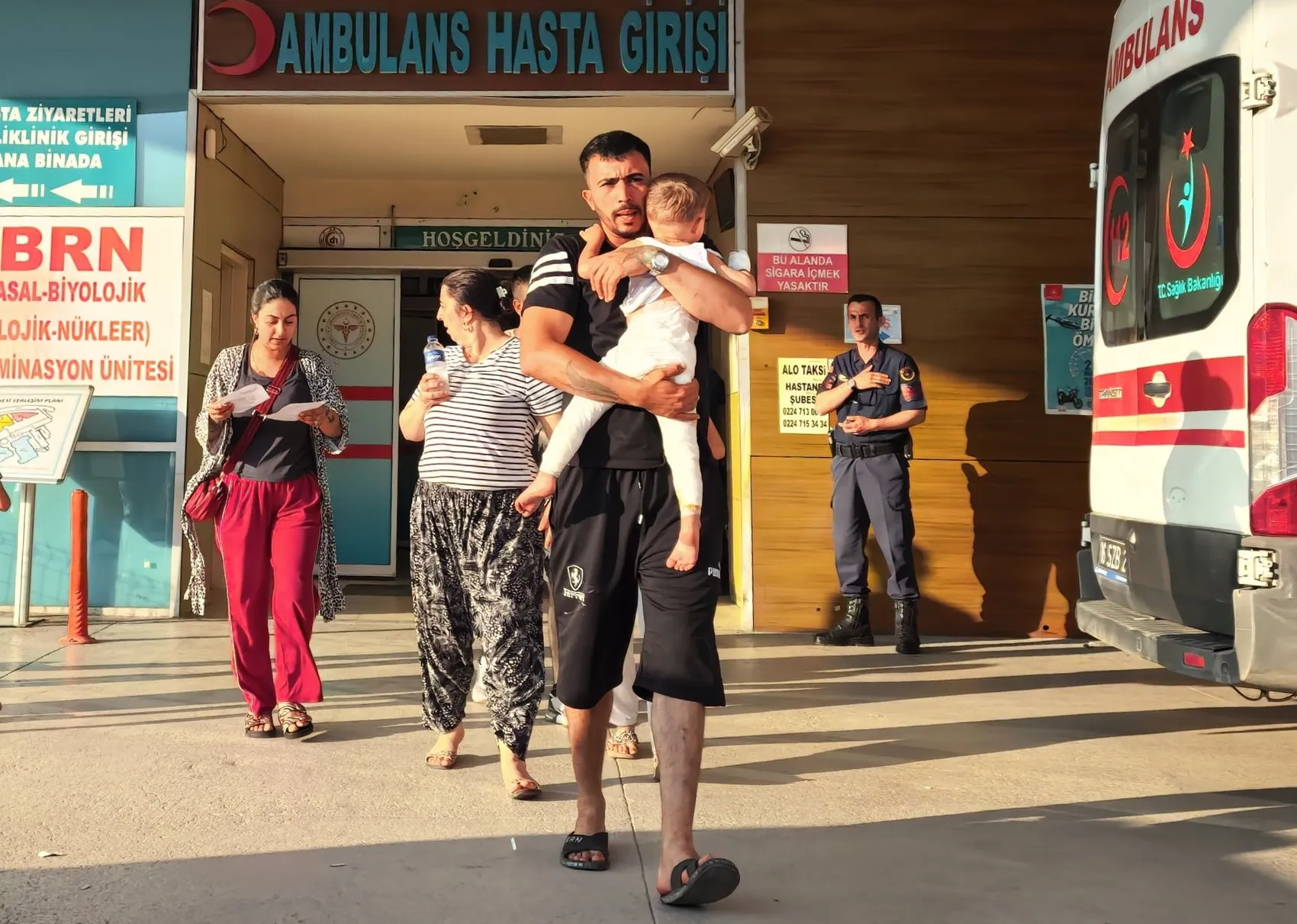 İnegöl'de mangal kazası 2 yaşındaki çocuk bacaklarından ağır yaralandı