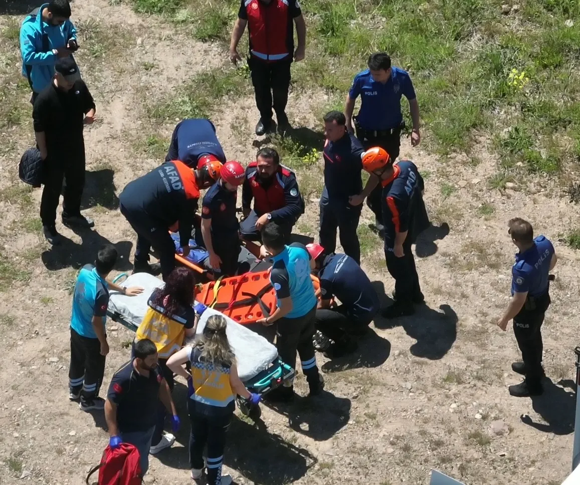 Kayseri Kırlangıç Vadisi'nde piknik yaparken kayalıklardan aşağı düştü
