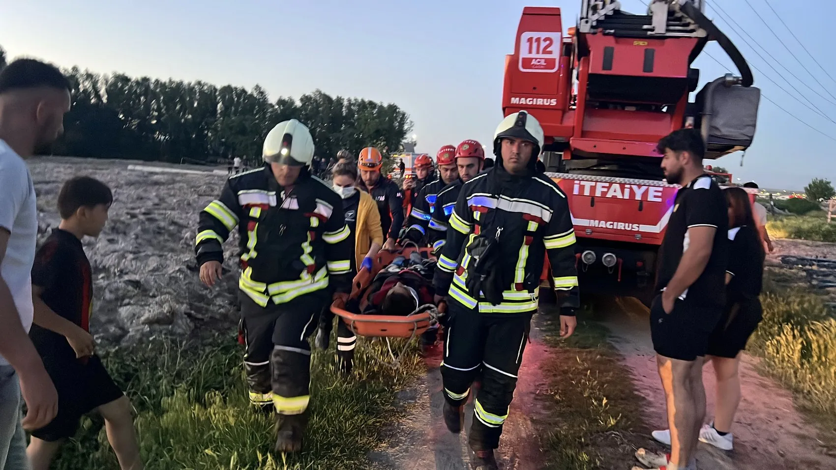 Kayseri'de bisiklet süren çocuk dört metrelik kanala uçtu