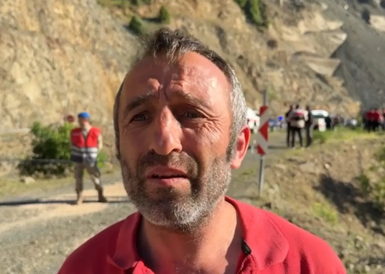 Artvin’de dereye uçan araçtaki oğlunun cenazesi bulundu