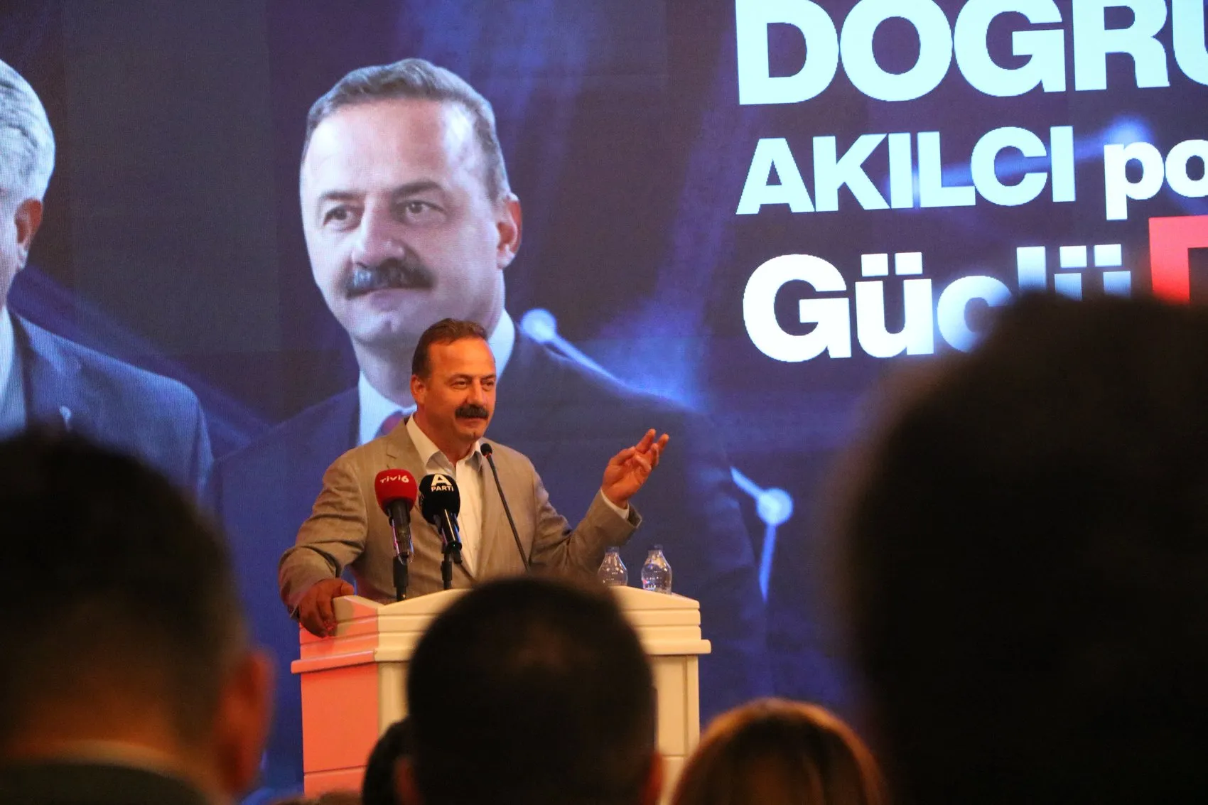 Ağıralioğlu'ndan CHP'ye sert anayasa çıkışı