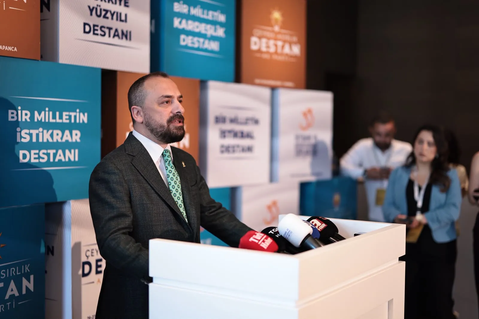 AK Parti Sapanca'da 25 yıllık yol haritasını çiziyor