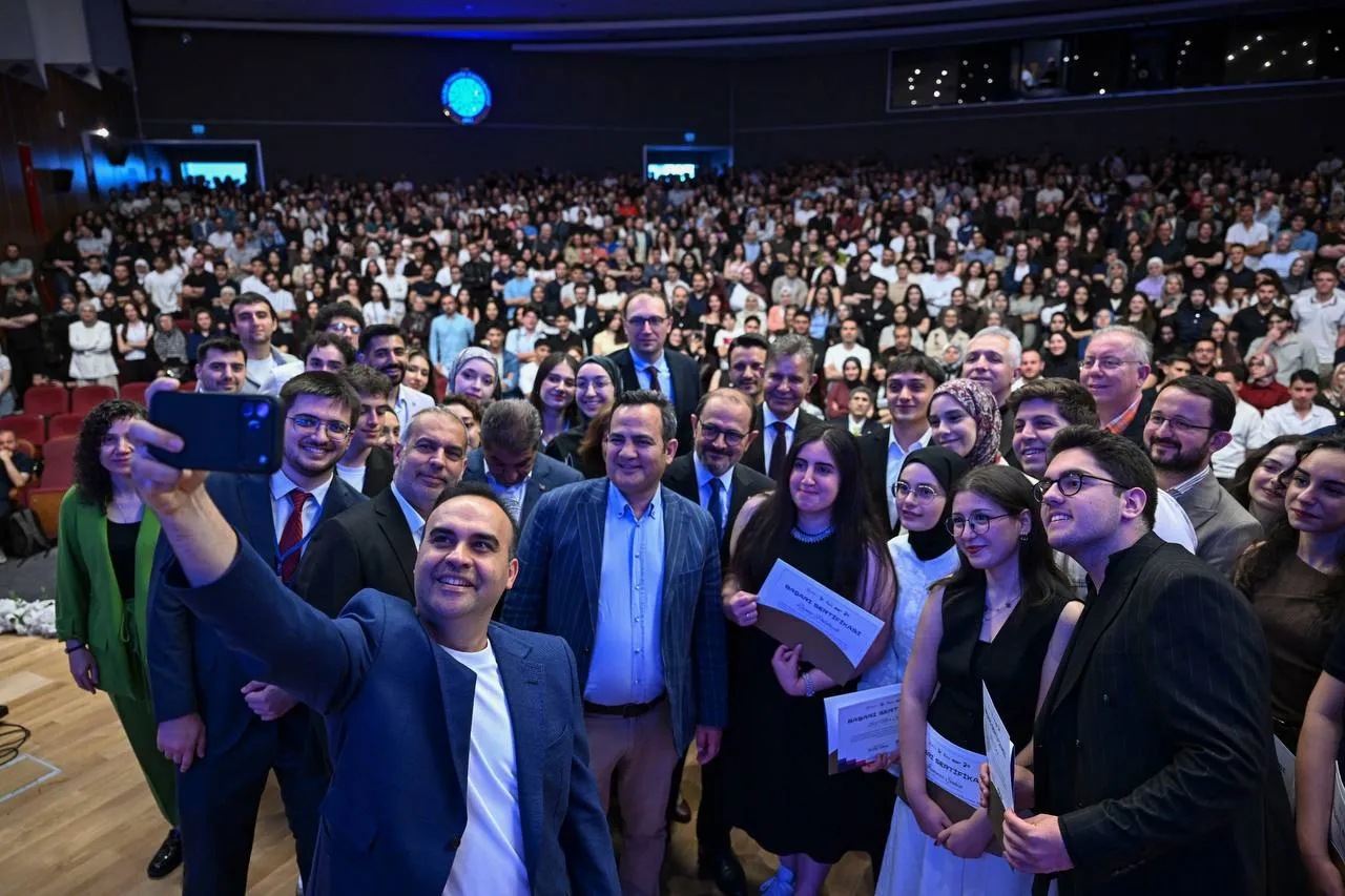 Türkiye yapay zeka eğitimine dev bütçe ve 5 milyon hedefle başlıyor