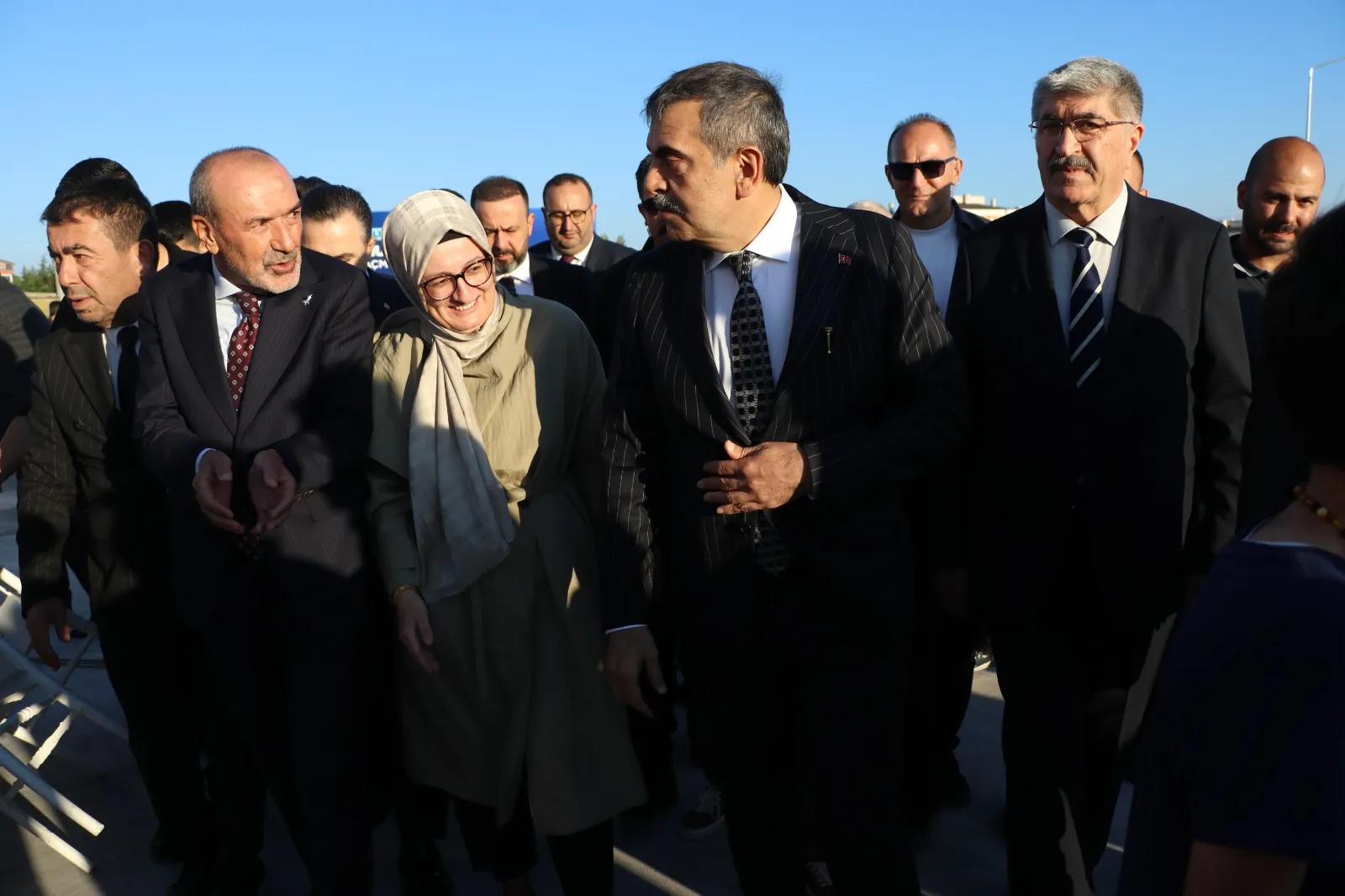 Bakan Tekin Cemevi'nde İnançlar Devlet Güvencesinde