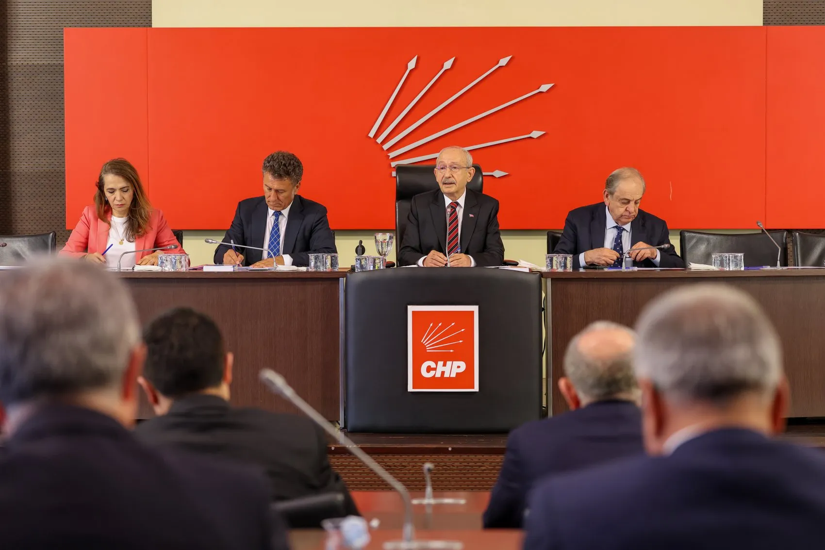CHP Parti Meclisi kurultay takvimini başlatma kararı aldı