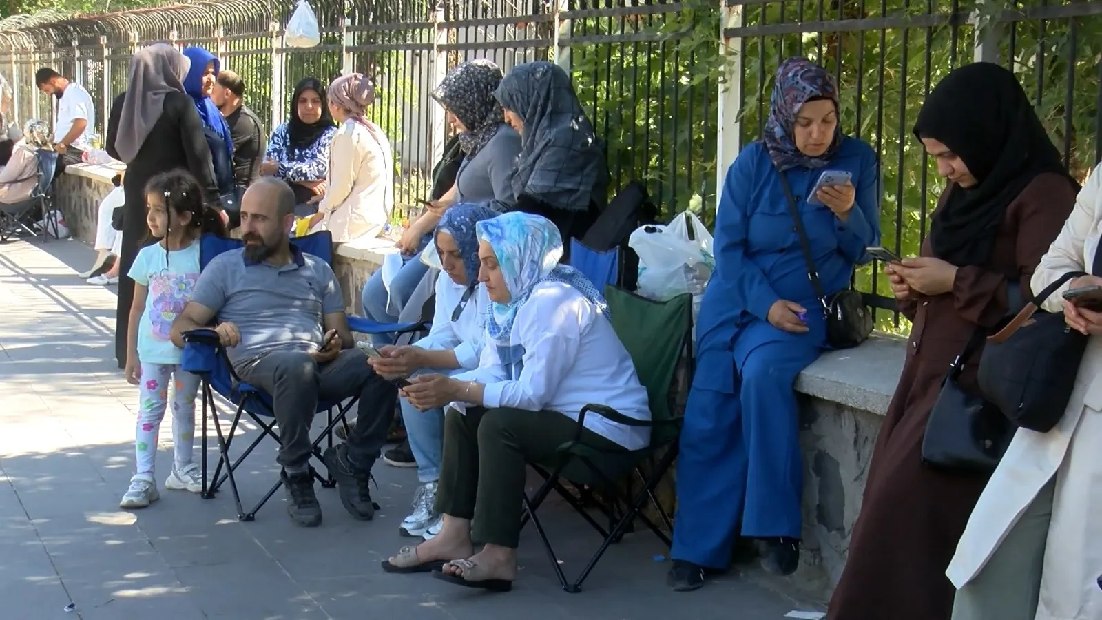 Diyarbakırda sınav heyecanı okul bahçelerine taştı