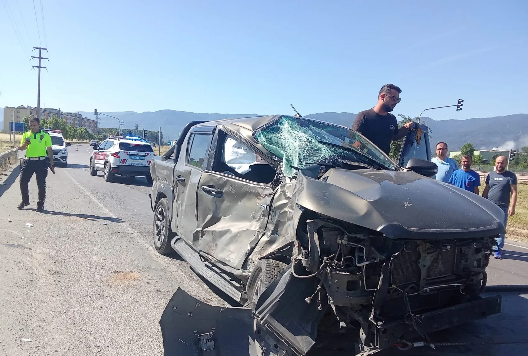 Sakarya Akyazı yolunda tehlikeli kaza