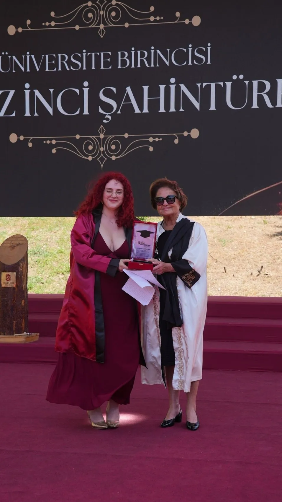 İstanbul Kent Üniversitesi mezunları yeni hayatlarına adım attı