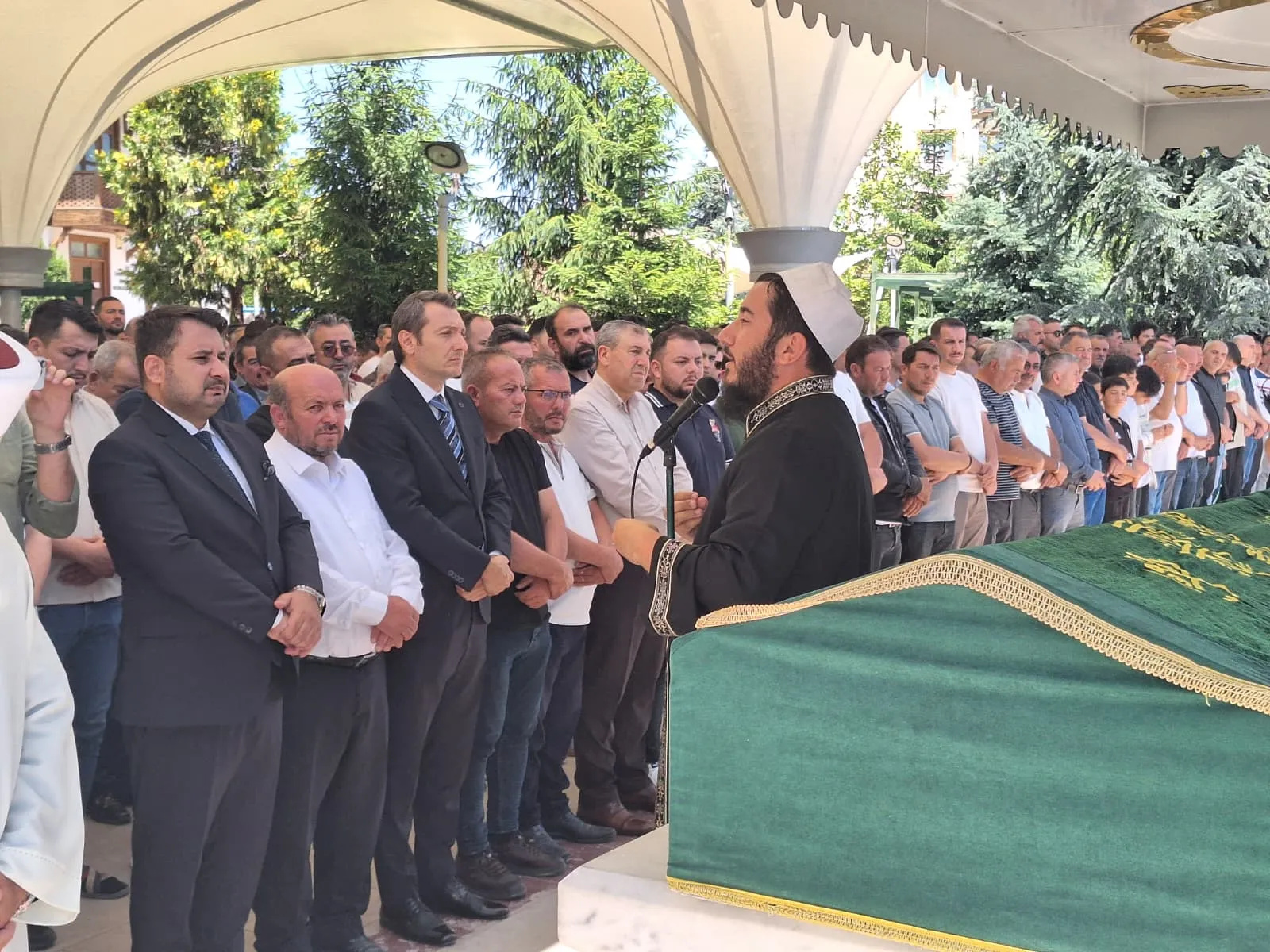 11 yaşındaki Alper bakkala giderken hayattan koparıldı