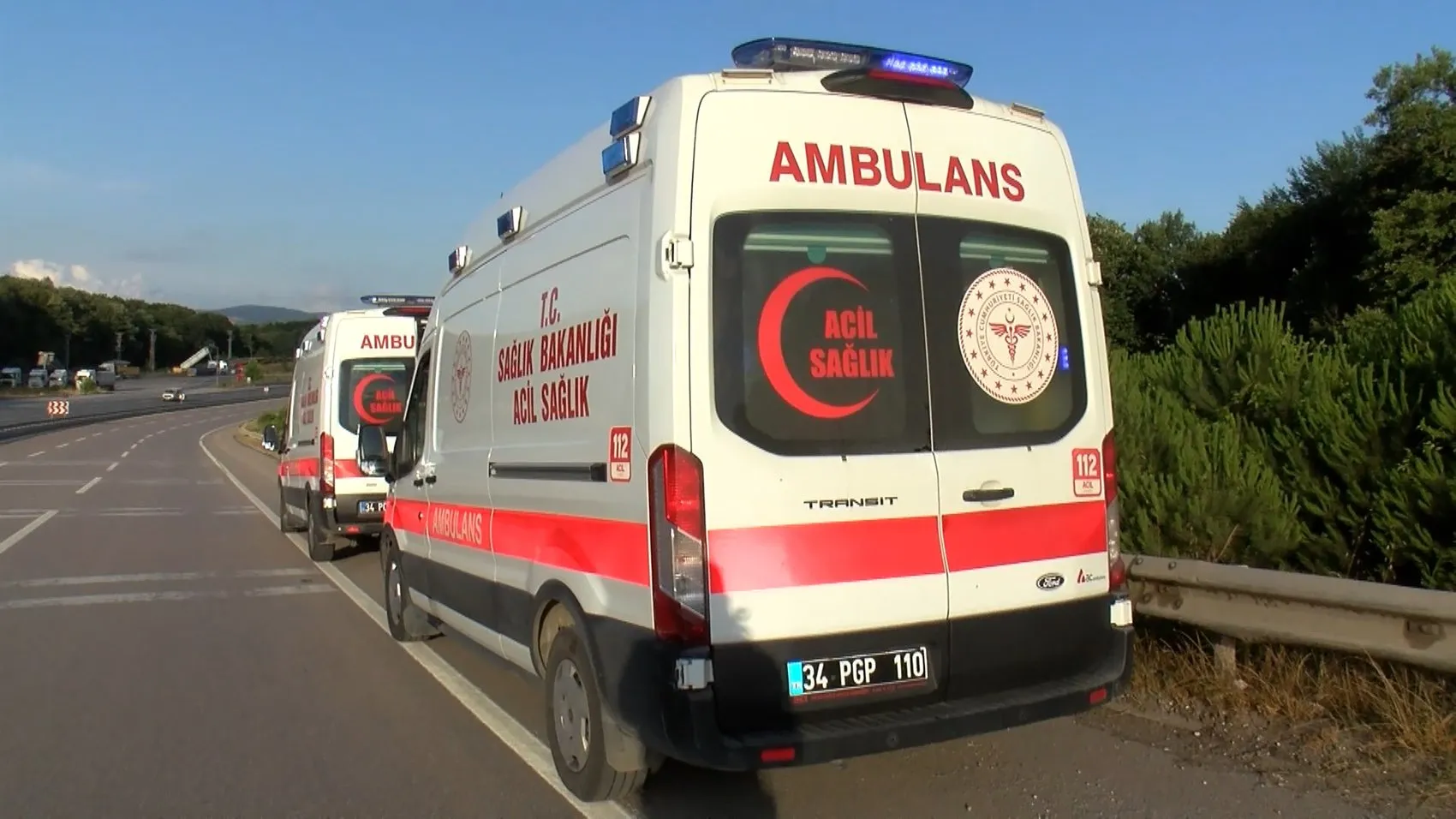 Çekmeköy yolunda sürücü kontrolü kaybetti 2 kişi yaralandı