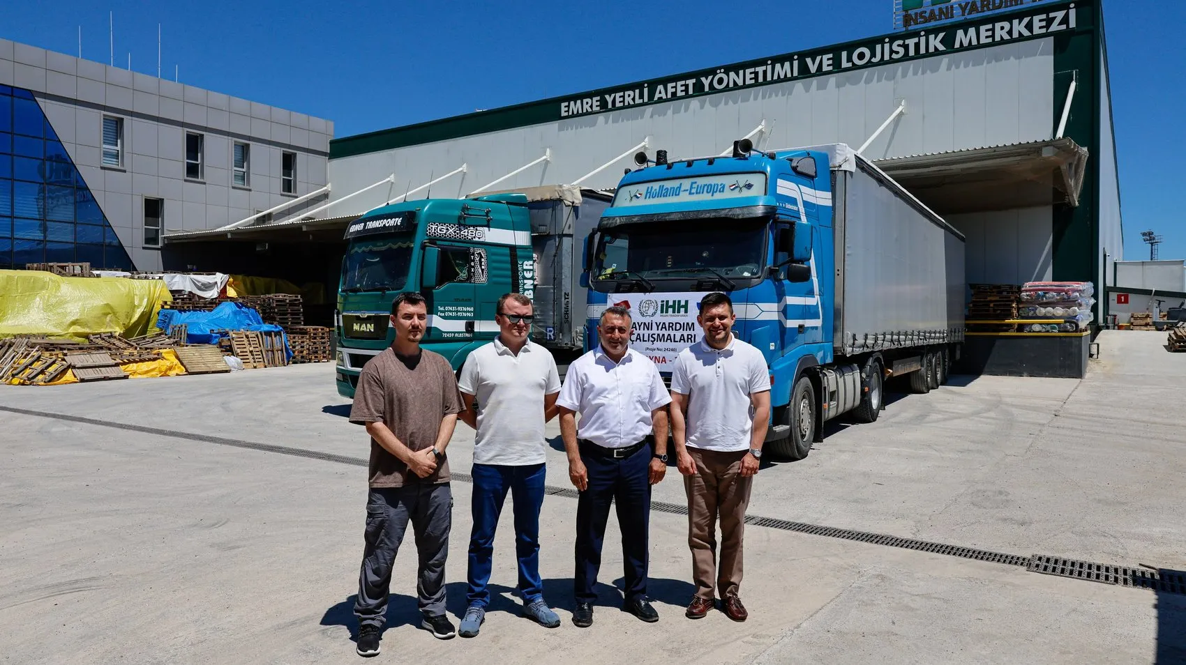 İHH Ukrayna için yardım seferberliğini 12 TIR’a tamamladı