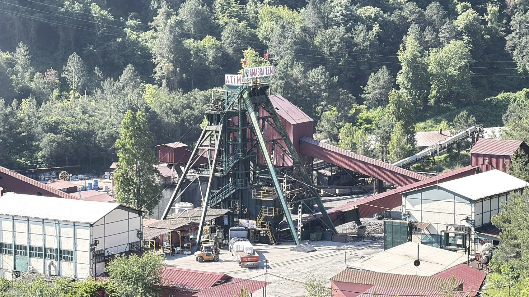 Amasra’daki maden ocağında üretim yangın nedeniyle durduruldu