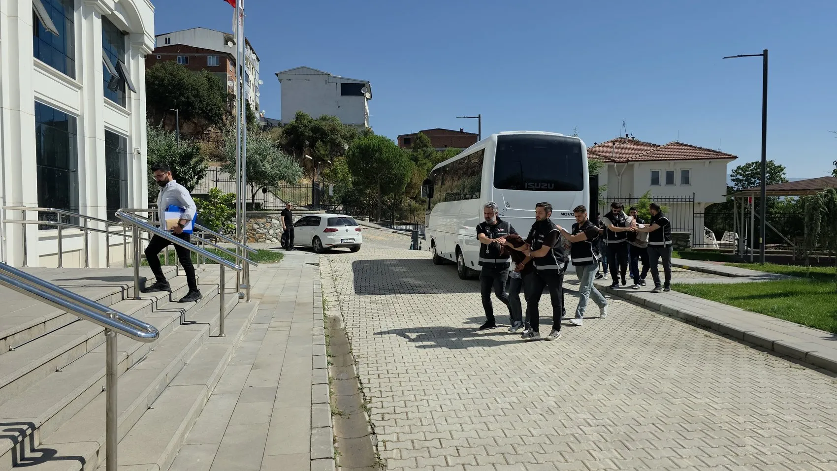 Bursa'da kira tartışması silahlı saldırıya dönüştü